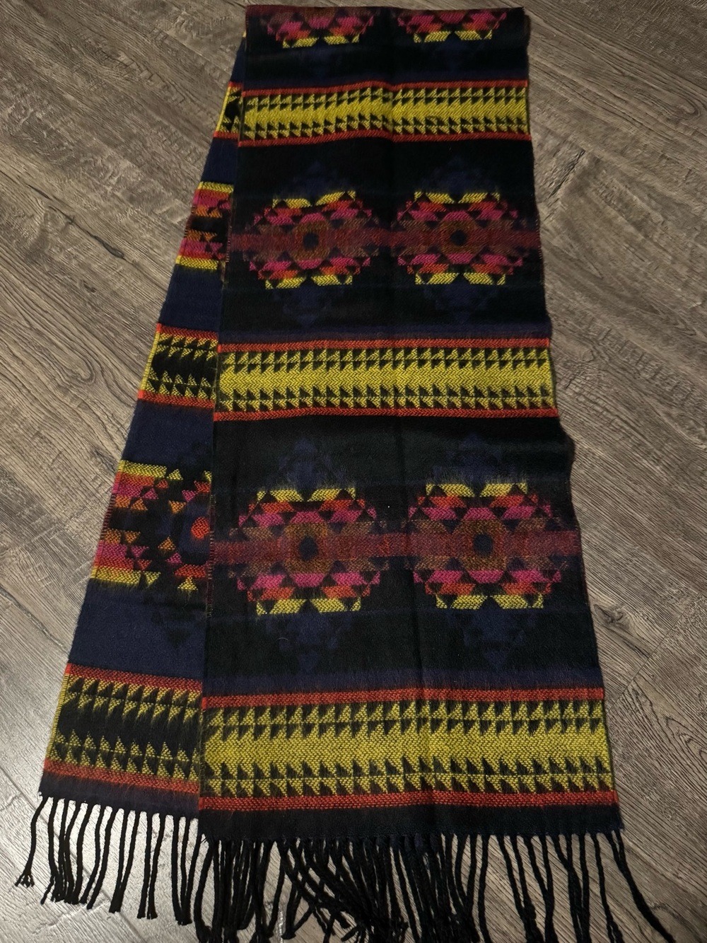 D&Y David & Young Softer Than Cashmere Southwestern Scarf